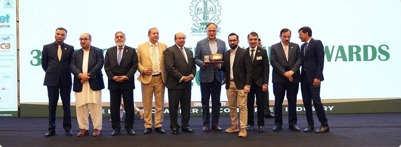 HexaClicks leadership receive the Excellence Award on stage at the LCCI IT Freelancing Awards.